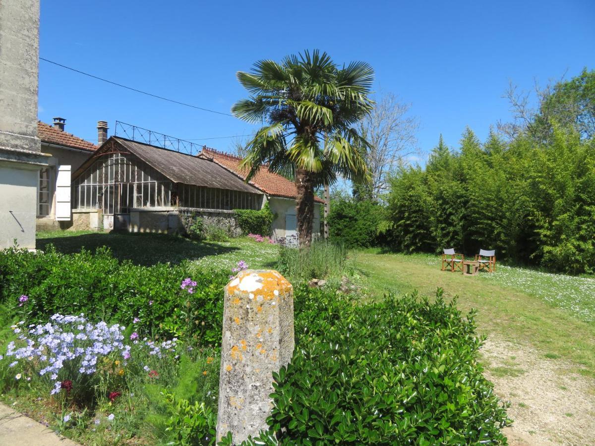 Villa Paignon Montbron Kültér fotó